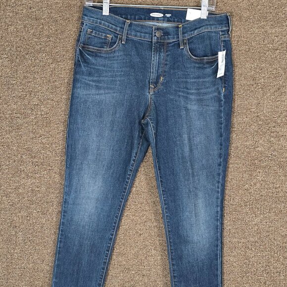 Old Navy Mid Rise Skinny Famous Jeans Sz 8Short Medium Wash NWT - Picture 1 of 6